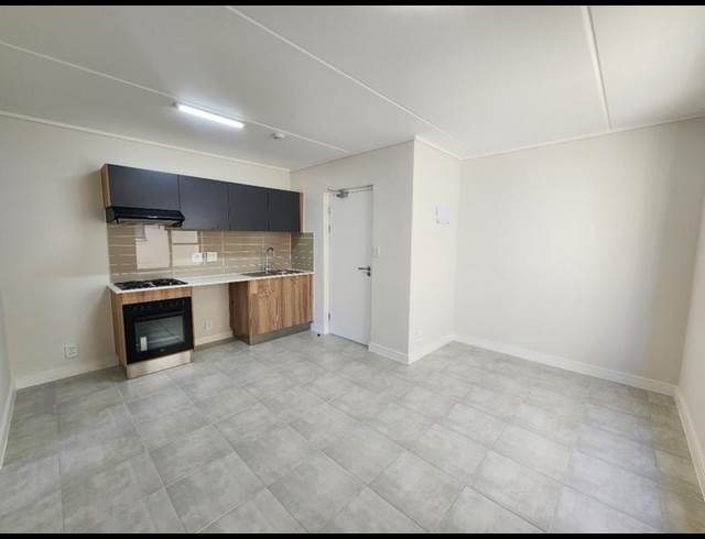1 BEDROOM PROPERTY TO RENT IN GREENBAY ECO ESTATE