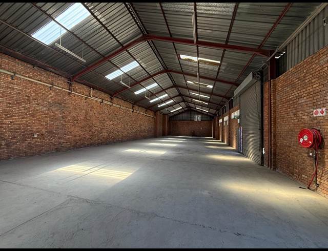 1,700M² WAREHOUSE TO LET IN BENONI SOUTH