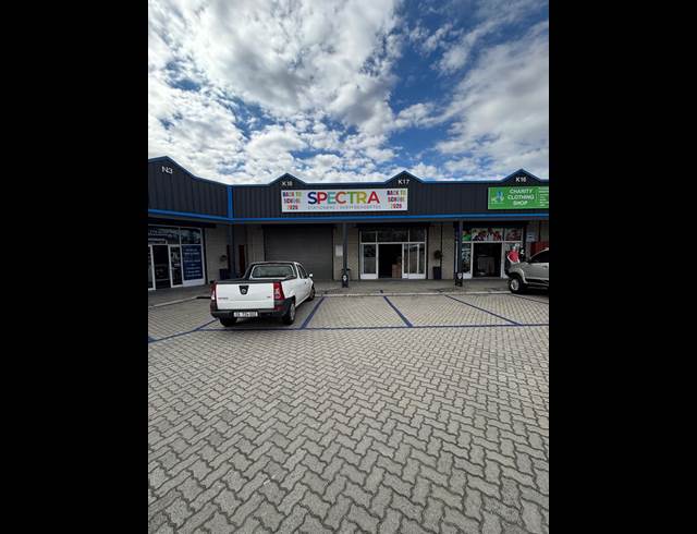 183M² RETAIL TO LET IN OKAVANGO PARK