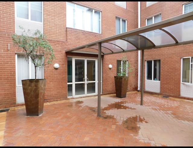 237M² OFFICE TO LET IN FERNDALE