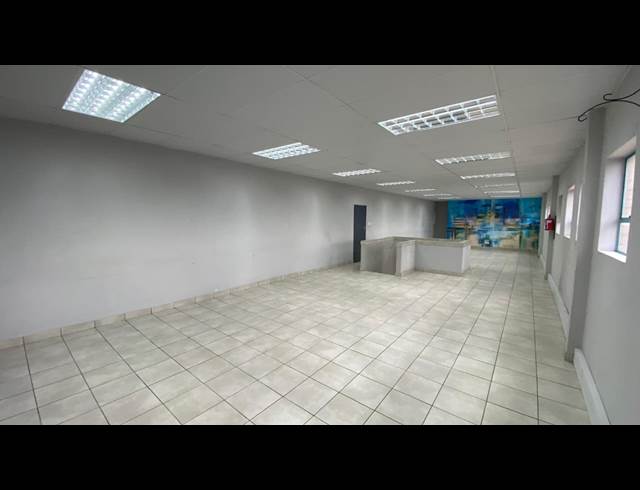 110M² OFFICE TO LET IN HENNOPSPARK