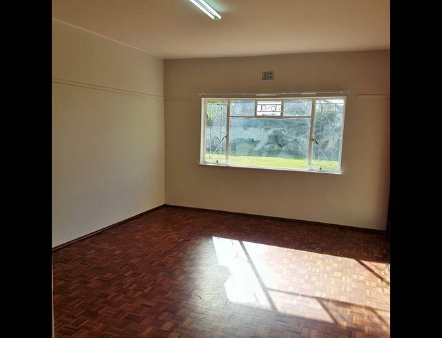 2 bed property to rent in WORCESTER CENTRAL