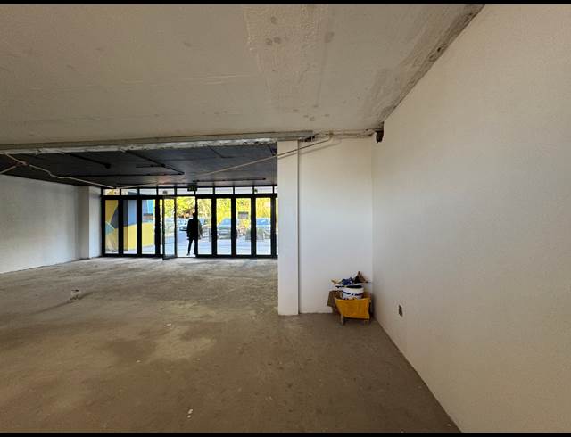 80M² RESTAURANT TO LET IN WILLARD BEACH