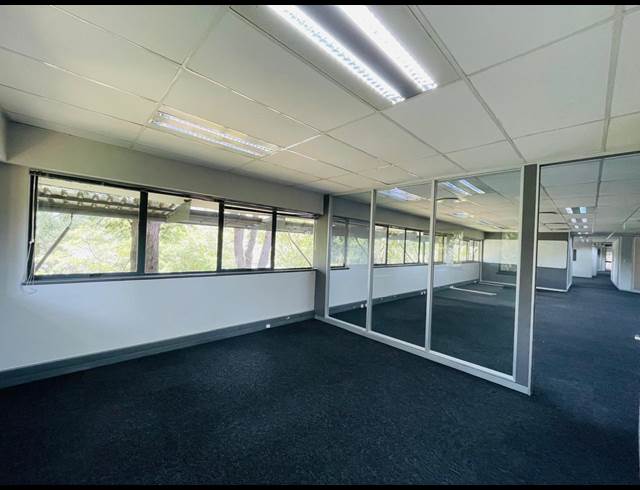 517M² OFFICE TO LET IN RANDJESPARK