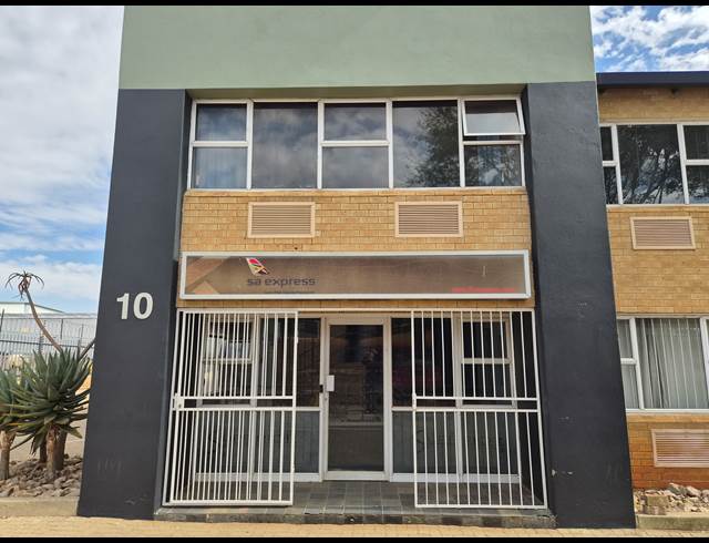 489M² WAREHOUSE TO LET IN GRAND CENTRAL