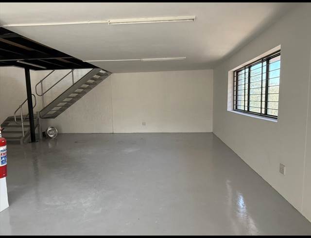 180M² WAREHOUSE TO LET IN BARBEQUE DOWNS