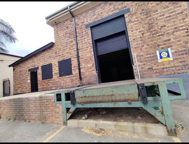 421M² WAREHOUSE TO LET IN CITY DEEP