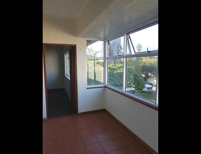 2 bed property to rent in WORCESTER CENTRAL