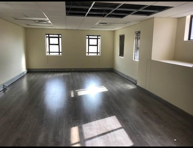 428M² OFFICE TO LET IN MILNERTON CENTRAL