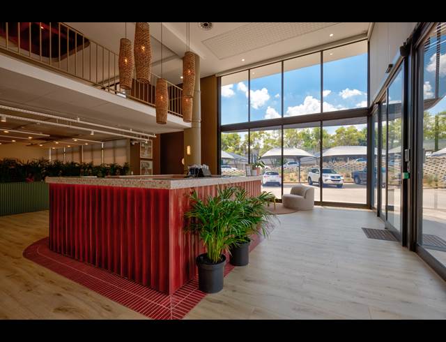 139M² OFFICE TO LET IN HALFWAY HOUSE