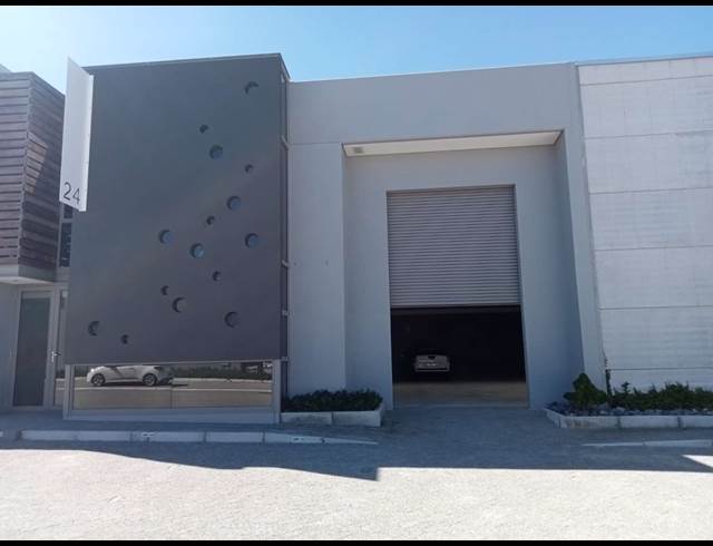 443M² FACTORY TO LET IN EVERITE INDUSTRIA