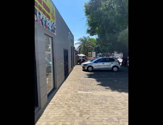 BUSINESS PROPERTY TO RENT IN PARKHURST