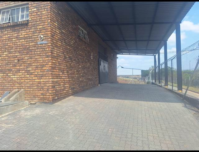 380M² WAREHOUSE TO LET IN NELSPRUIT INDUSTRIAL