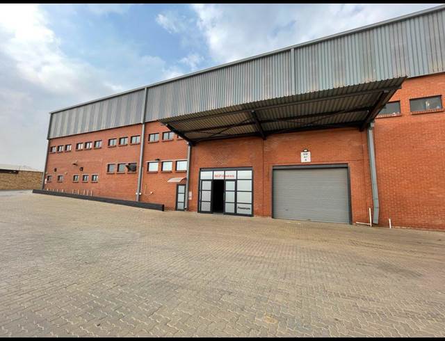 1,038M² WAREHOUSE TO LET IN NORTH RIDING