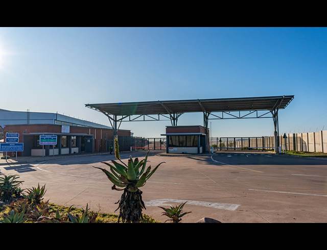 13,685M² WAREHOUSE TO LET IN CATO RIDGE