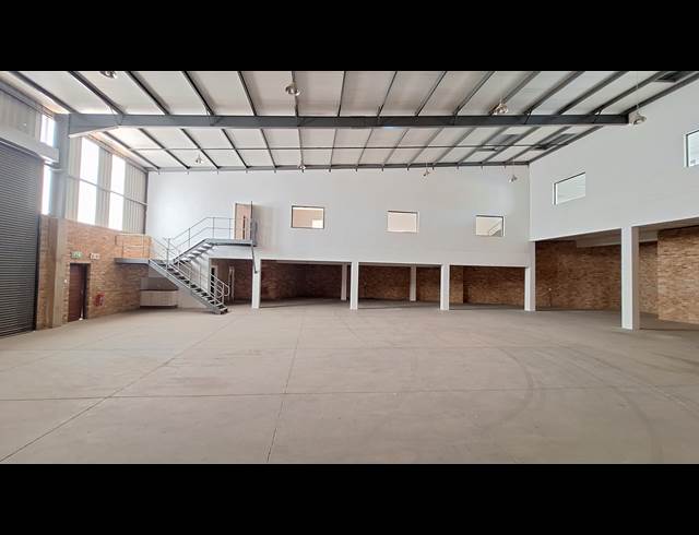 1,066M² WAREHOUSE TO LET IN NORTH RIDING