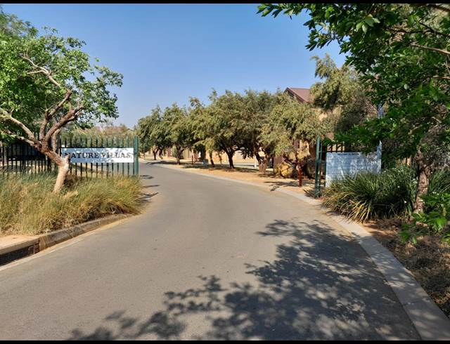 2 BEDROOM PROPERTY TO RENT IN MEYERSDAL