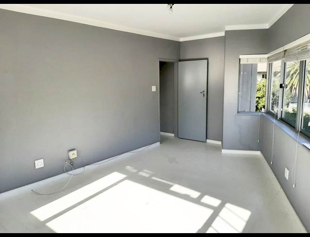 1 bed property to rent in TAMBOERSKLOOF