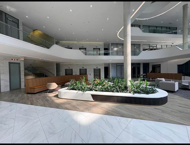 510M² OFFICE TO LET IN WATERFALL