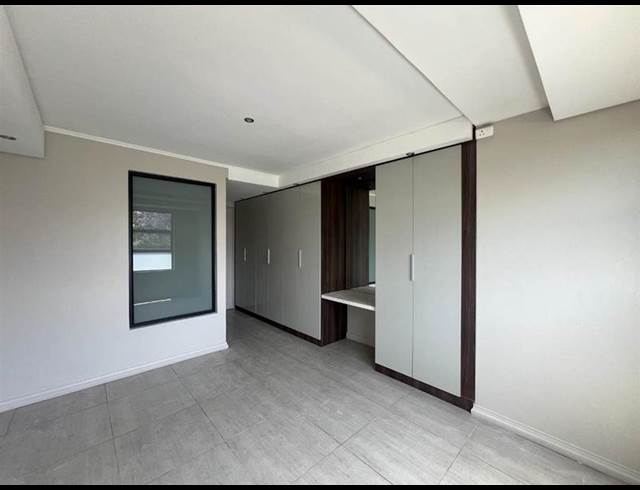 2 BEDROOM PROPERTY TO RENT IN MENLO PARK