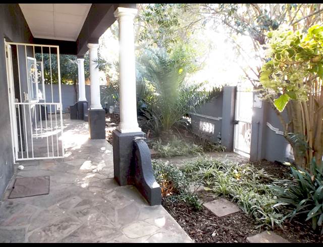 3 bed property to rent in OBSERVATORY