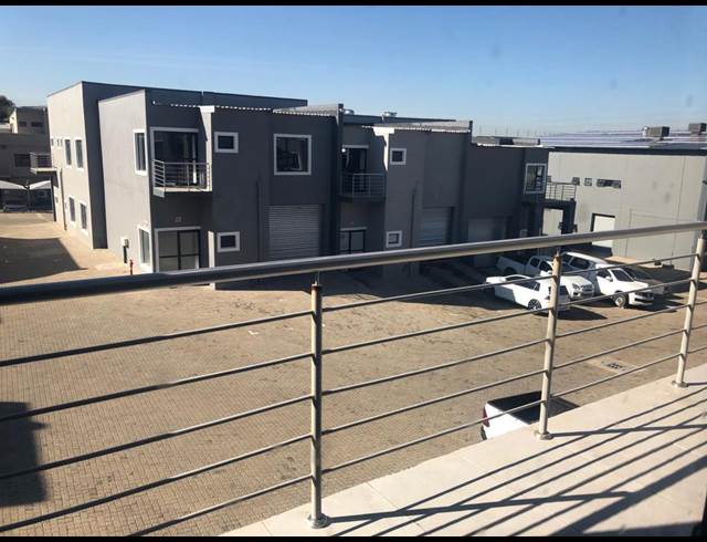 97M² WAREHOUSE RENTED IN RANDJESPARK