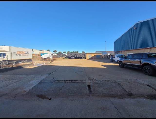 1,800M² WAREHOUSE TO LET IN ATLANTIS INDUSTRIAL