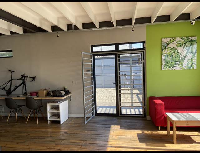 227M² BUSINESS TO LET IN TOKAI