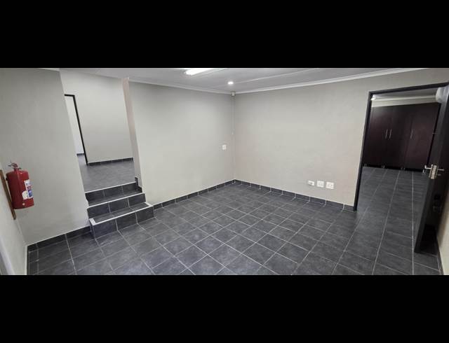 85M² OFFICE TO LET IN NELSPRUIT EXT 1