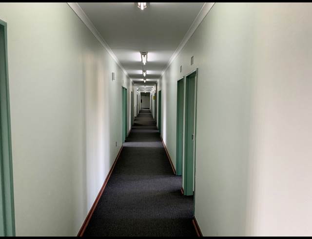 1,177M² OFFICE TO LET IN SPARTAN
