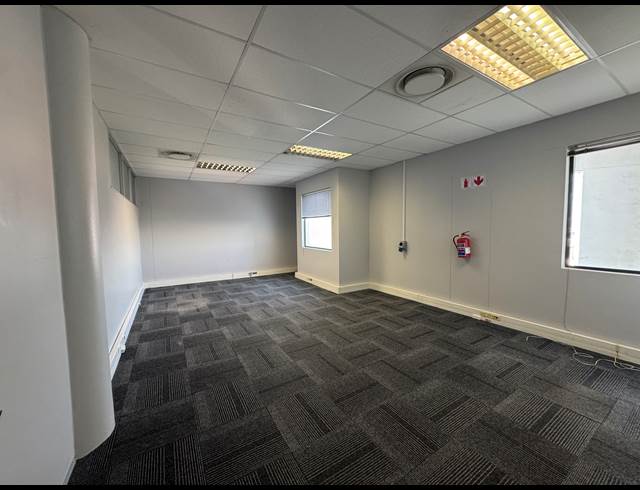 238M² OFFICE TO LET IN SOMERSET PARK