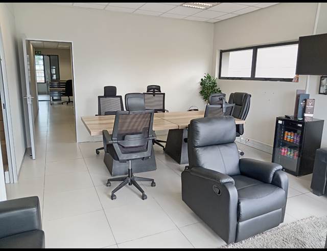 138M² OFFICE TO LET IN UMHLANGA RIDGE