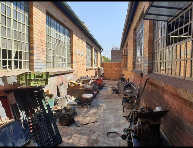 407M² WAREHOUSE TO LET IN OPHIRTON