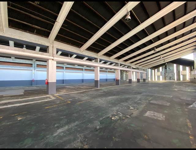 1,667M² WAREHOUSE TO LET IN EASTLEIGH
