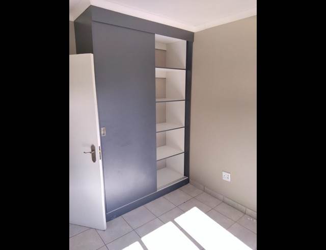 2 BEDROOM PROPERTY TO RENT IN DIE BULT