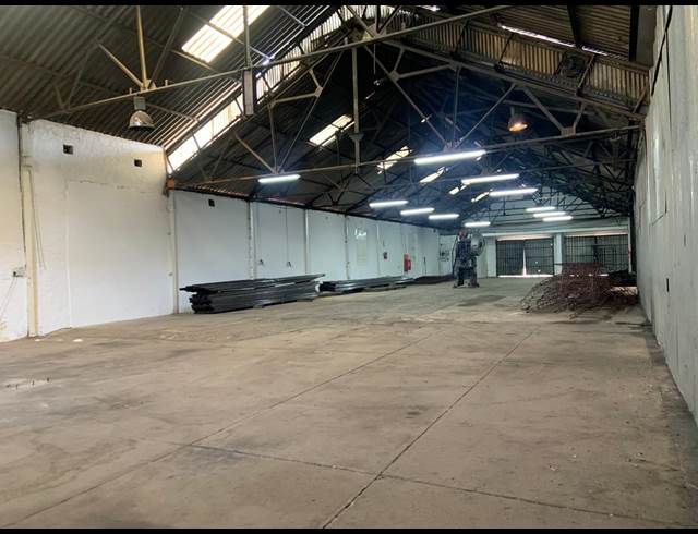 750M² WAREHOUSE TO LET IN ALBERTON NORTH