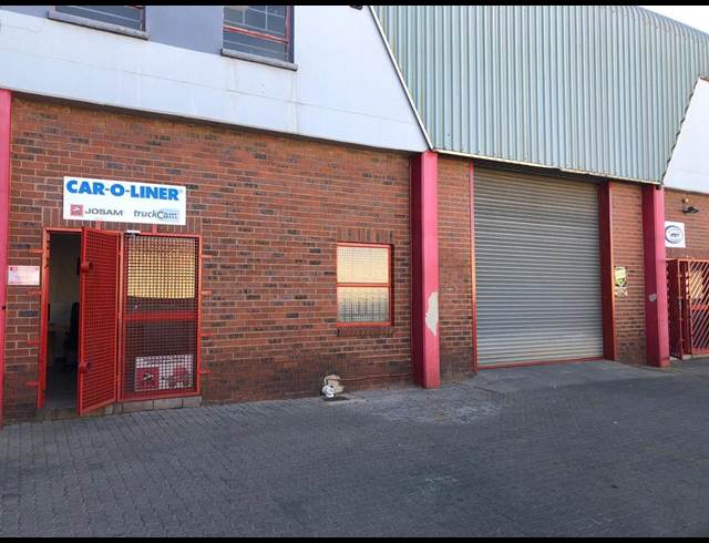 320M² WAREHOUSE TO LET IN SEBENZA