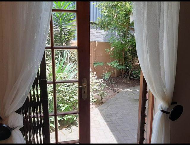 189M² OFFICE RENTED IN WALMER
