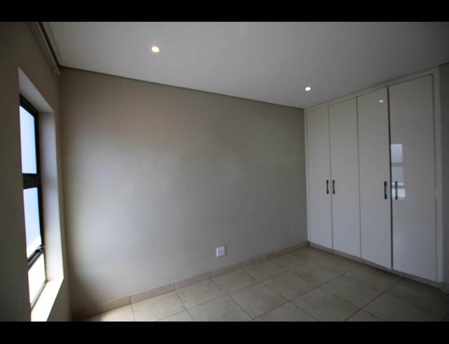 5 BEDROOM HOUSE TO LET IN GLENHAZEL