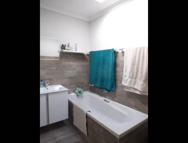 3 bed property to rent in OBSERVATORY