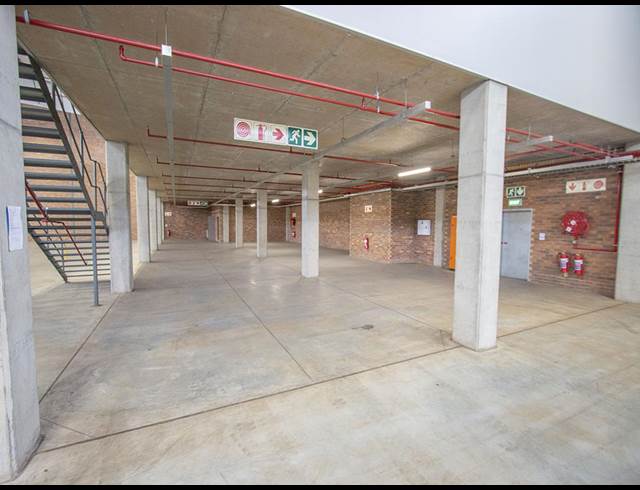 3,227M² WAREHOUSE TO LET IN POMONA AH