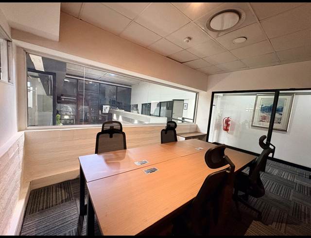 15M² SERVICED OFFICE TO LET IN BARBEQUE DOWNS