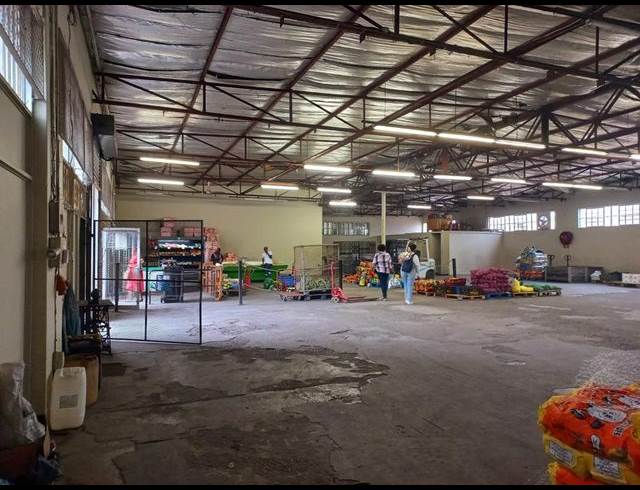 360M² RETAIL TO LET IN WHITE RIVER CENTRAL