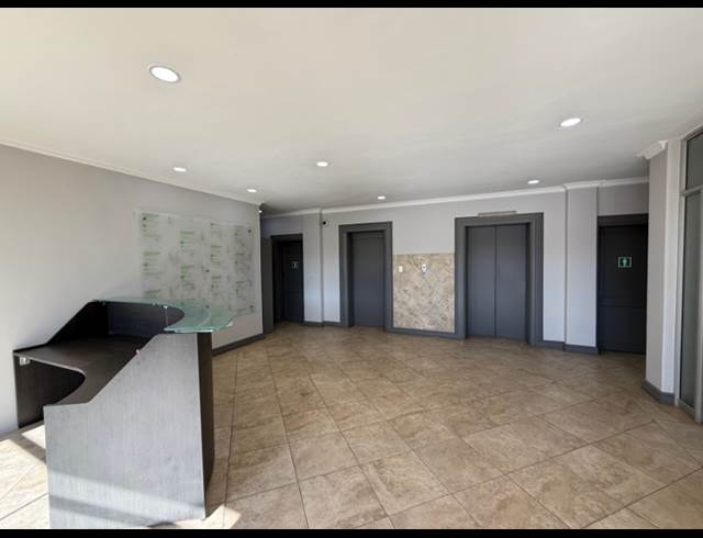 250M² OFFICE TO LET IN TULISA PARK