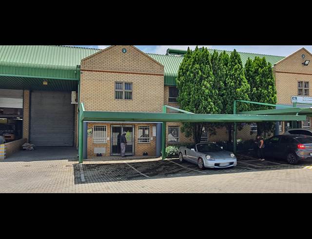 453M² WAREHOUSE TO LET IN MEADOWDALE