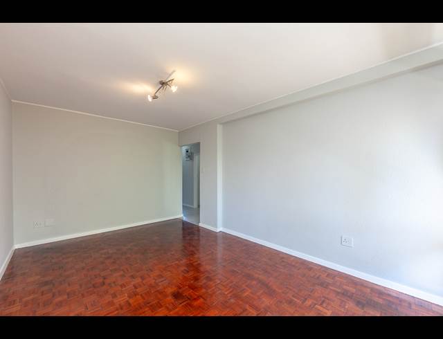 2 BEDROOM SECTIONAL TITLE RENTED IN WYNBERG UPPER