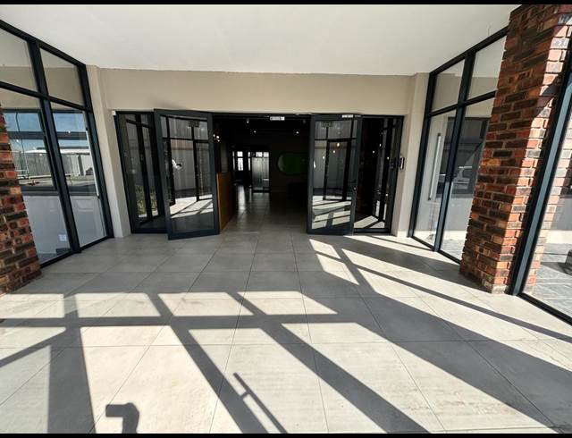 400M² BUILDING TO LET IN EPPING INDUSTRIAL