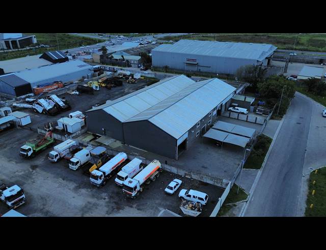 2,350M² WAREHOUSE TO LET IN BLACKHEATH INDUSTRIAL