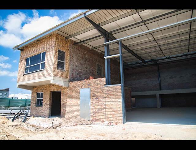 1,242M² WAREHOUSE TO LET IN FIRGROVE INDUSTRIAL ESTATE
