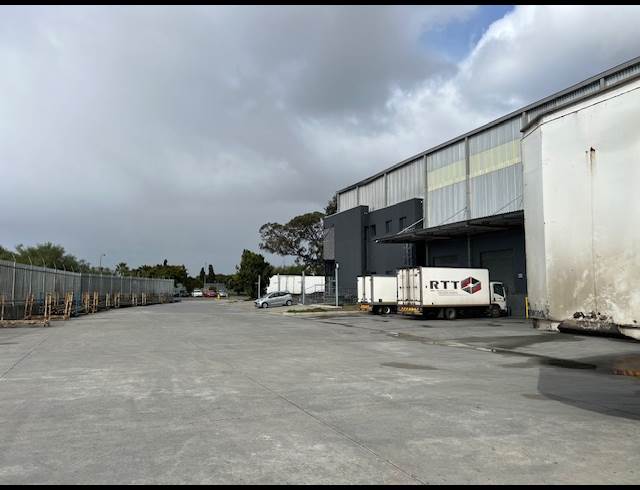 10,548M² WAREHOUSE TO LET IN PAROW INDUSTRIAL